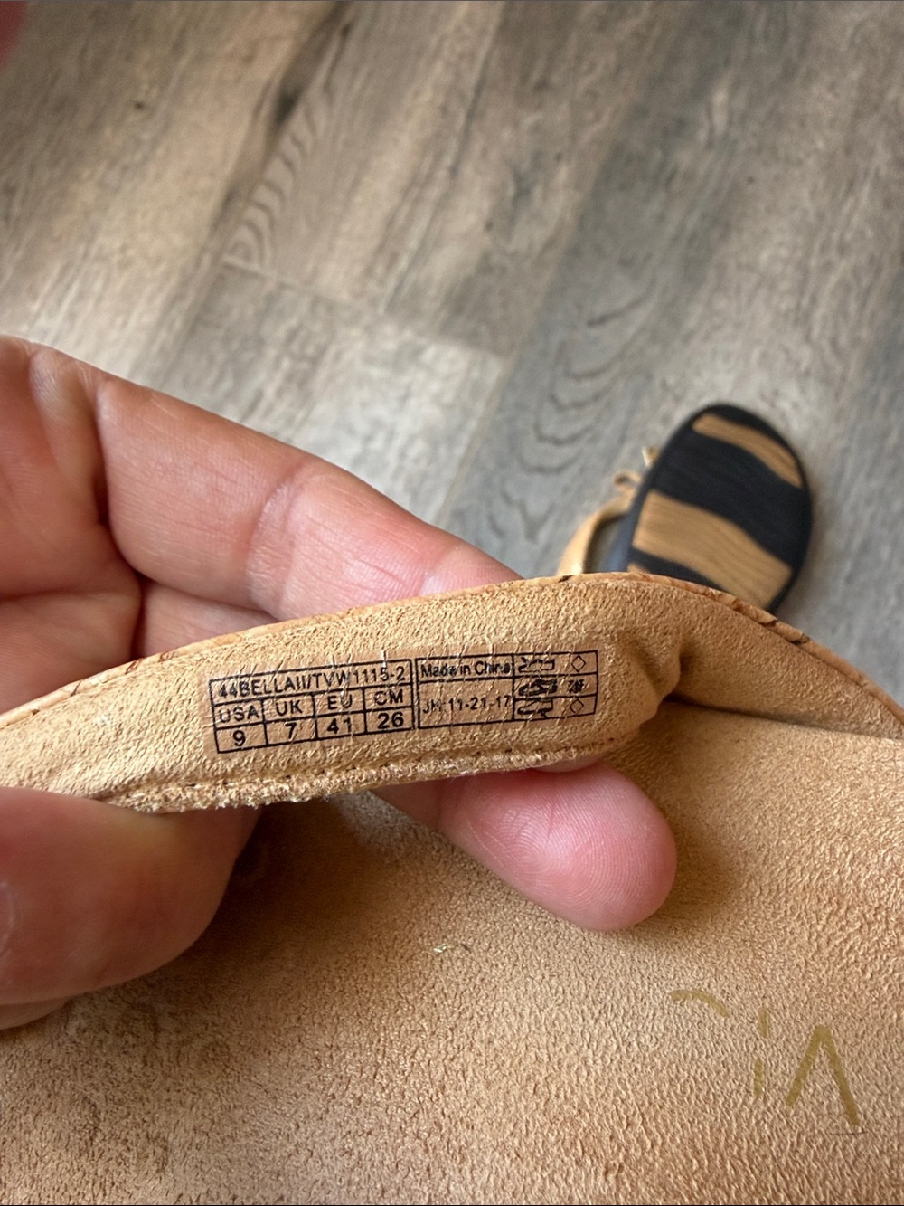 Vionic Tan Bow Thong Sandals with Gold Bead Accents - Picture 6 of 8